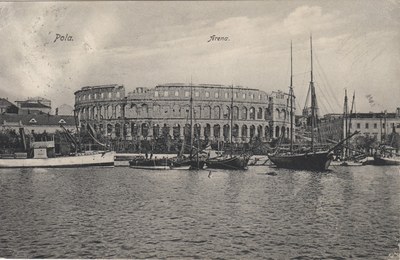 Pola : Arena