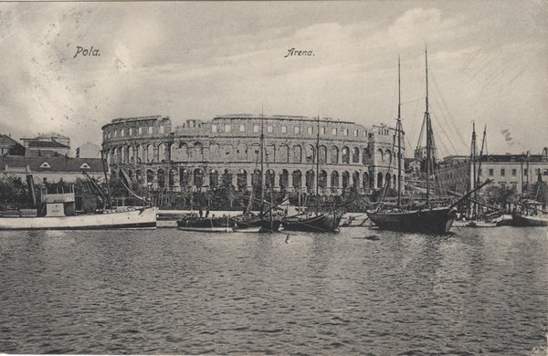 Pola : Arena