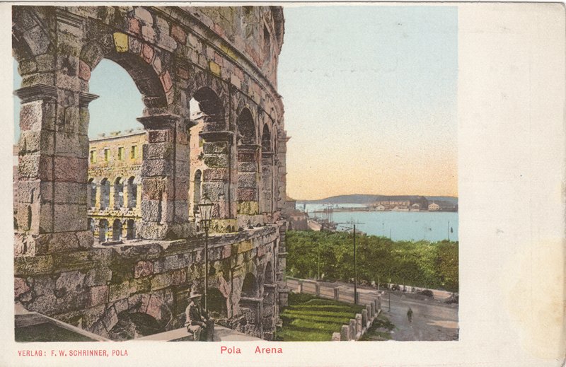 Pola : Arena