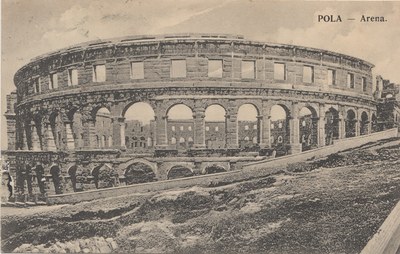 Pola : Arena