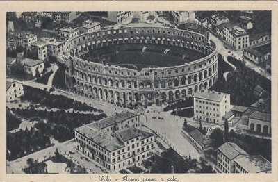 Pola : Arena presa a volo