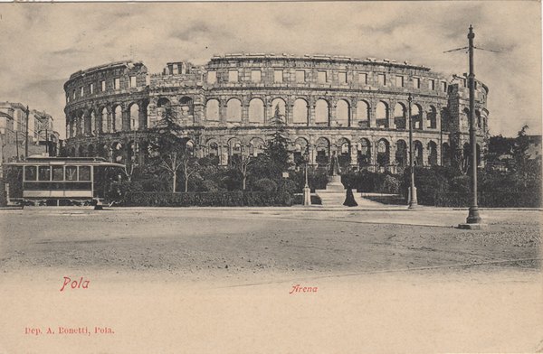 Pola : Arena