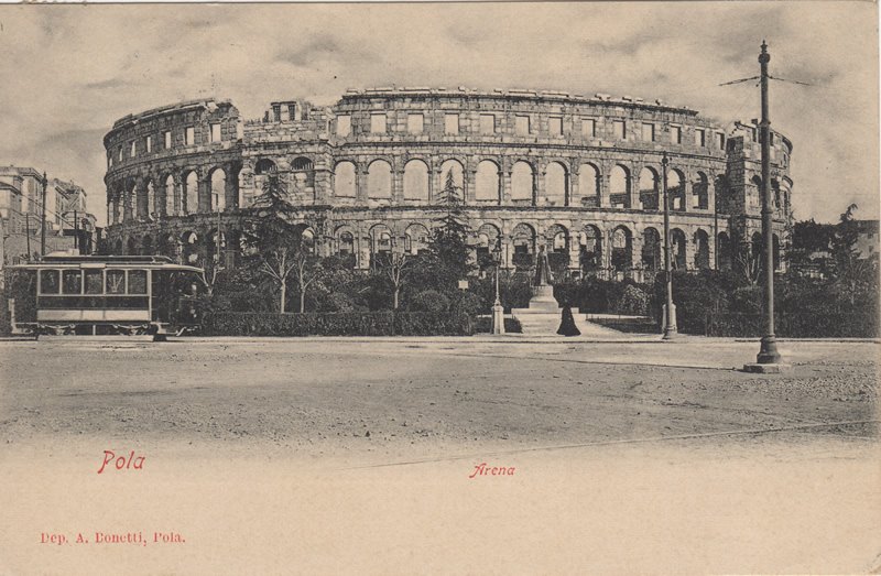 Pola : Arena