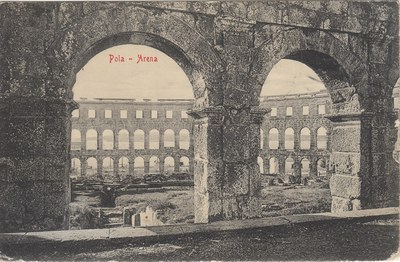 Pola : Arena