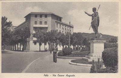 Pola : Via Cesare Augusto