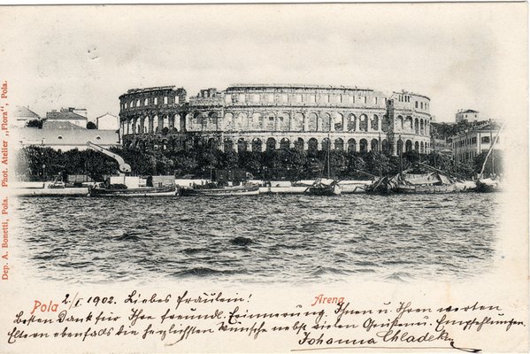 Pola : Arena