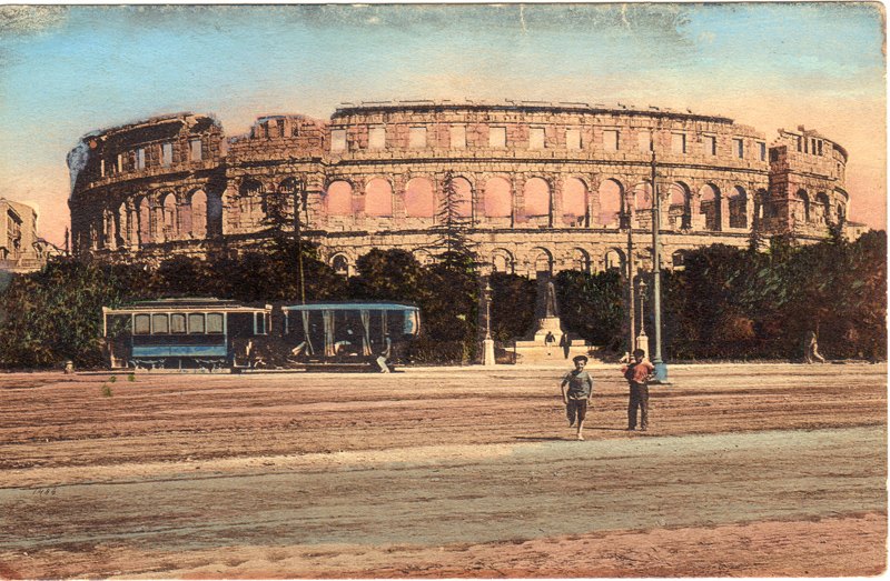 [Pola : Arena von der Riva]