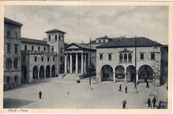 Pola : Foro