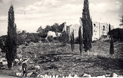 Brioni : blick auf die ruinen der basilika Santa Madonna