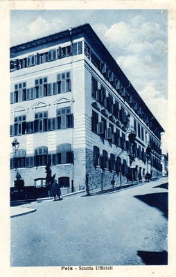 Pola : Scuola Ufficiali